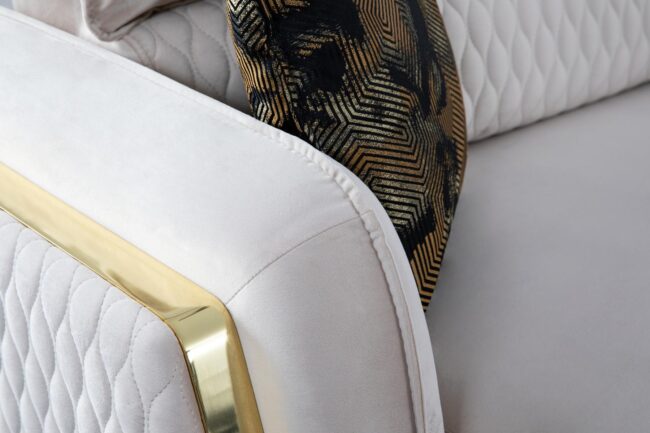 NEW PRADA SOFA - Image 4